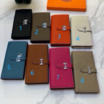 HERMES 二つ折り財布 ケース付き 5123