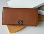 LOEWE 長財布 二つ折り財布 ケース付き L117 20*10.5*3CM - 画像 (8)