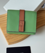 LOEWE 三つ折り財布 ケース付き L1123 9*12*3cm - 画像 (13)
