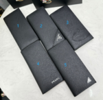 Prada 長財布 二つ折り財布 ケース付き 302 10*19*2cm