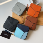 LOEWE 二つ折り財布 ケース付き L1129 11*10*3cm