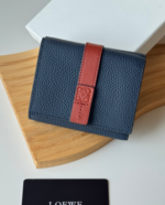 LOEWE 三つ折り財布 ケース付き L1123 9*12*3cm - 画像 (16)