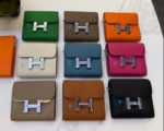 HERMES 二つ折り財布 中サイズ ケース付き  3651