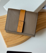 LOEWE 三つ折り財布 ケース付き L1123 9*12*3cm - 画像 (15)