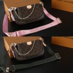 LV Multi Pochette Accessoires ショルダーバック ケース付き 23*13cm