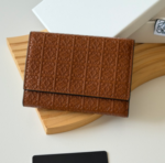 LOEWE  三つ折り財布 ケース付き L1135 9*12*3 - 画像 (2)