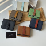 LOEWE 三つ折り財布 ケース付き L1123 9*12*3cm