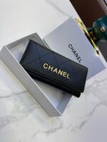 Chanel 長財布 二つ折り財布 ケース付き 8388 - 画像 (2)