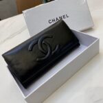 Chanel 長財布 二つ折り財布 ケース付き 3686