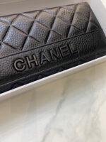 Chanel 長財布 二つ折り財布 ケース付き 8020 - 画像 (3)