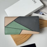 LOEWE 長財布 二つ折り財布 ケース付き L1121 19*10*3.5 - 画像 (4)