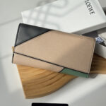 LOEWE 長財布 二つ折り財布 ケース付き L1121 19*10*3.5 - 画像 (14)