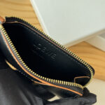 LOEWE フラグメントケース ケース付き L1107 12.5*7.5*1.5cm - 画像 (5)