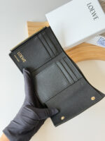 LOEWE  三つ折り財布 ケース付き L1135 9*12*3 - 画像 (7)