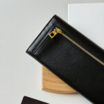 LOEWE 長財布 二つ折り財布 ケース付き L1134 19*10cm - 画像 (4)