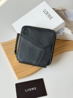 LOEWE 二つ折り財布 ケース付き L1129 11*10*3cm - 画像 (3)