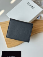 LOEWE 三つ折り財布 ケース付き L1123 9*12*3cm - 画像 (4)
