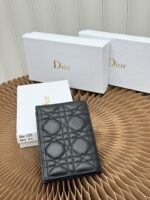 DIOR lady dior (Soupir pink) Cannage パスポートケース ケース付き 10*14*2cm - 画像 (4)