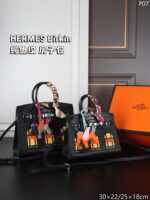 HERMES Birkin ハンドバッグ ショルダーバック ケース付き 25*18cm 30*22cm - 画像 (4)
