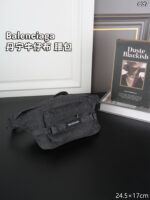 Balenciaga デニム ボディーバッグ ケース付き 24.5*17cm