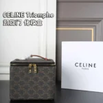 CELINE Triomphe 化粧ポーチ ケース付き 17*15cm