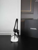 CHANEL 26S トートバッグ ケース付き 30*15cm - 画像 (4)