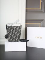 DIOR Diorstar 水筒バック ケース付き 13*19cm - 画像 (3)