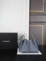 CHANEL 25Bag 25C hobo デニム 水筒バック ケース付き 22*15.5cm 26*19cm - 画像 (13)