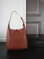 YSL Le 5 A 7 Hobo 水筒バック ケース付き 28*28cm - 画像 (13)