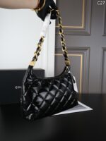 CHANEL 24A HOBO 肩掛けバッグ ケース付き 27*21cm - 画像 (6)