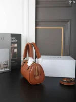 CELINE Cuir Triomphe ハンドバッグ ショルダーバッグ ケース付き 15.5*11cm - 画像 (7)