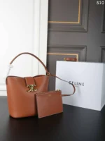CELINE Louise 水筒バック ケース付き ポーチ付き 18*20cm 23*24cm - 画像 (13)