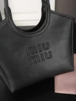 MIU MIU トートバッグ ケース付き 22*16cm - 画像 (12)