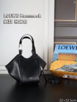 LOEWE Hammock ハンドバッグ ショルダーバッグ ケース付き 22*22.5cm - 画像 (9)