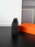 HERMES カメラ ショルダーバッグ ケース付き 24.5*17cm - 画像 (3)