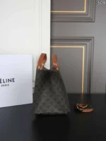 CELINE 水筒バック ケース付き 16*21cm - 画像 (4)