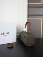 CELINE Triomphe CYLINDER 水筒バック ケース付き 26*13cm - 画像 (5)