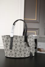 LOEWE Basket Anagram トートバッグ 30*25cm - 画像 (5)