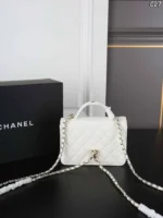 CHANEL 25C miniリュック ケース付き 18*12cm - 画像 (6)