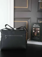 HERMES ショルダーバッグ ケース付き 25*27cm 29*22cm - 画像 (19)