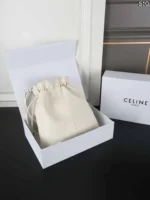 CELINE CRYSTAL POUCH ポーチ ケース付き 29*28cm - 画像 (9)