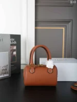 CELINE Cuir Triomphe ハンドバッグ ショルダーバッグ ケース付き 15.5*11cm - 画像 (6)