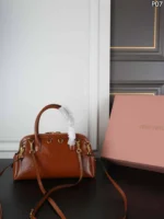 MIU MIU ハンドバッグ ショルダーバック 30*17cm - 画像 (9)