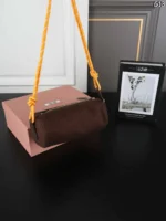 MIU MIU 水筒バック ケース付き 26*11cm - 画像 (12)