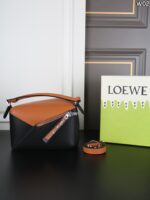LOEWE Puzzle ショルダーバッグ ケース付き 24*15cm - 画像 (5)