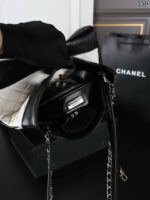 CHANEL 31Bag 24S  ショルダーバック ケース付き 24*19cm - 画像 (7)