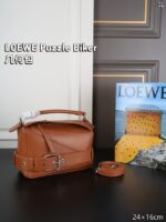 LOEWE Puzzle Biker ショルダーバッグ ケース付き 24*16cm - 画像 (4)