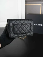CHANEL WOC 24K ショルダーバック ケース付き 19*12cm - 画像 (7)