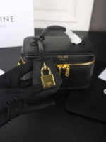 CELINE Triomphe 化粧ポーチ ケース付き 18*12.5cm - 画像 (13)