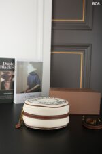 Burberry Louise ショルダーバッグ ケース付 19.5*16cm - 画像 (4)